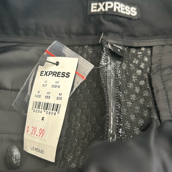 Shorts - Picture 4 of 5